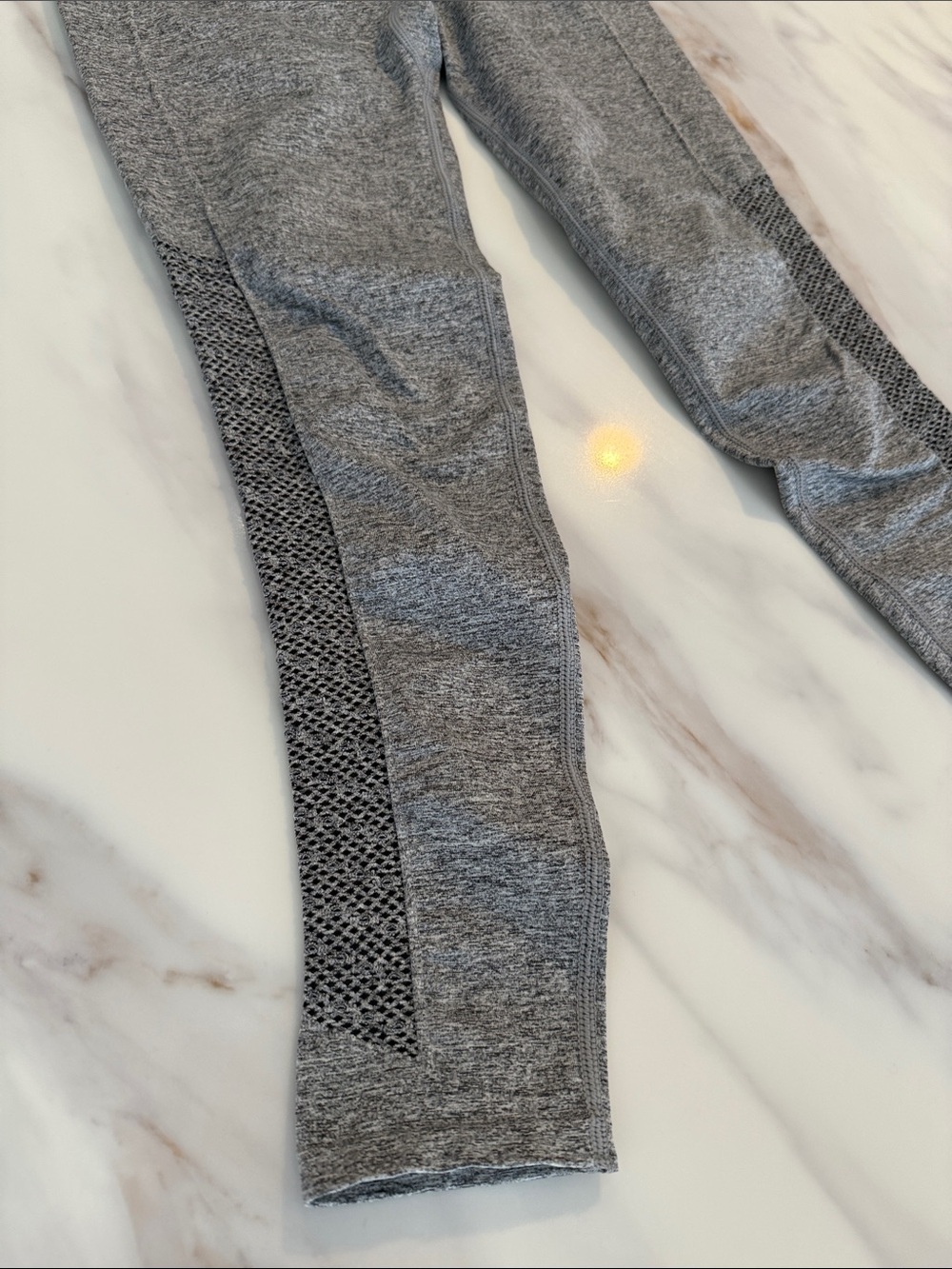Fabletics Sync Seamless High-Waisted 7/8 Leggings Pants Small Grey Heather - Picture 5 of 16